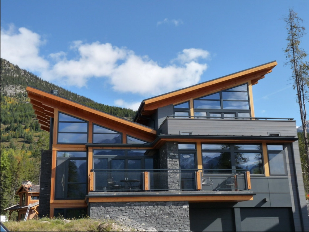 Biệt thự 2 mái lệch cân đối và cuốn hút