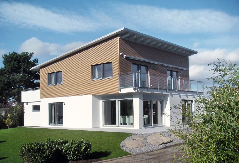 Biệt thự mái so le tạo chiều sâu kiến trúc