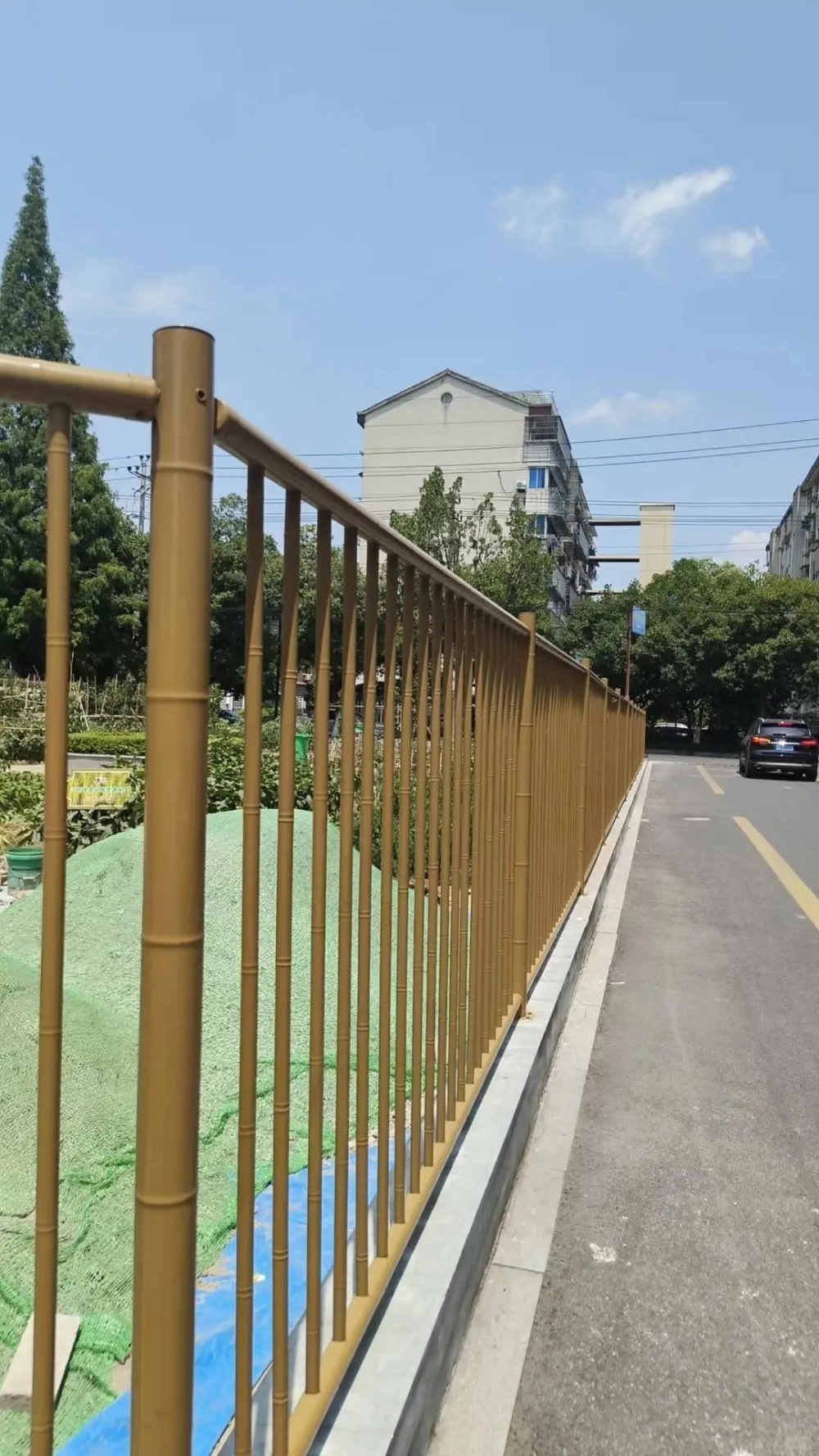 Mẫu hàng rào nhà mái nhật đẹp đồng bộ với kiến trúc tổng thể