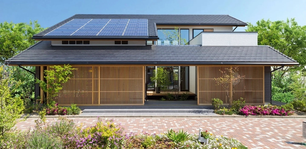 Thiết kế mặt tiền nhà cấp 4 mái nhật hiện đại với hệ cột vuông vững chãi