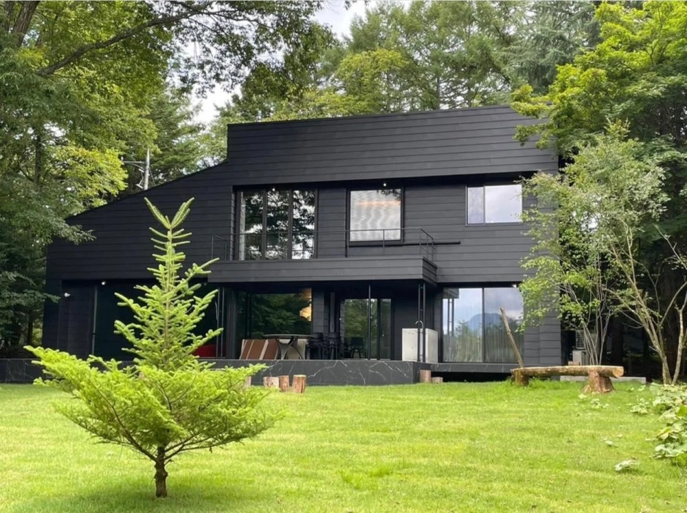 Mẫu mặt tiền nhà cấp 4 mái nhật 10m rộng rãi có sân vườn thoáng đãng