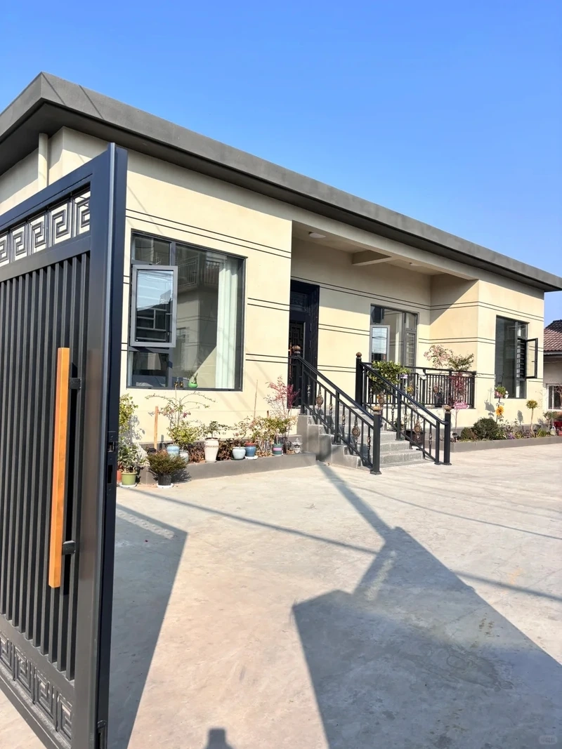 Mặt tiền hẹp vẫn tinh tế mặt tiền nhà mái bằng mặt tiền hẹp