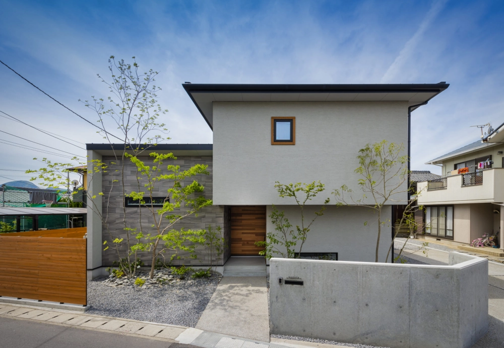 Nhà ống mái lệch hiện đại phù hợp đô thị năng động