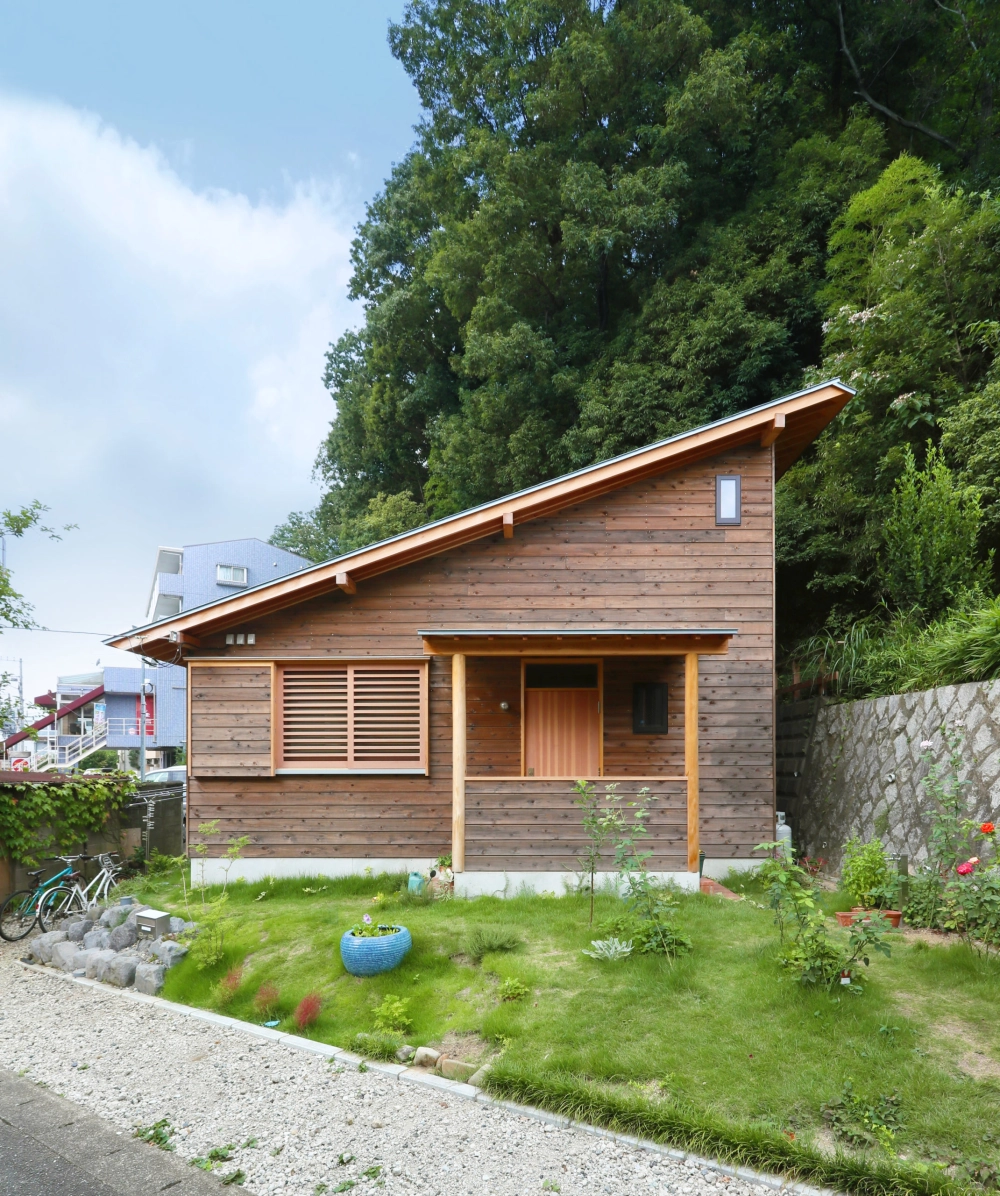 Mẫu nhà mái lệch nhỏ đẹp cuốn hút từ cái nhìn đầu