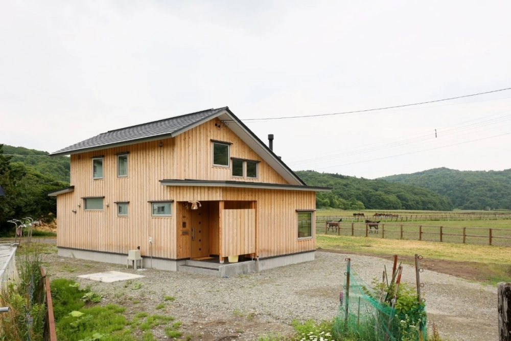 Nhà mái lệch nông thôn yên bình gần gũi thiên nhiên