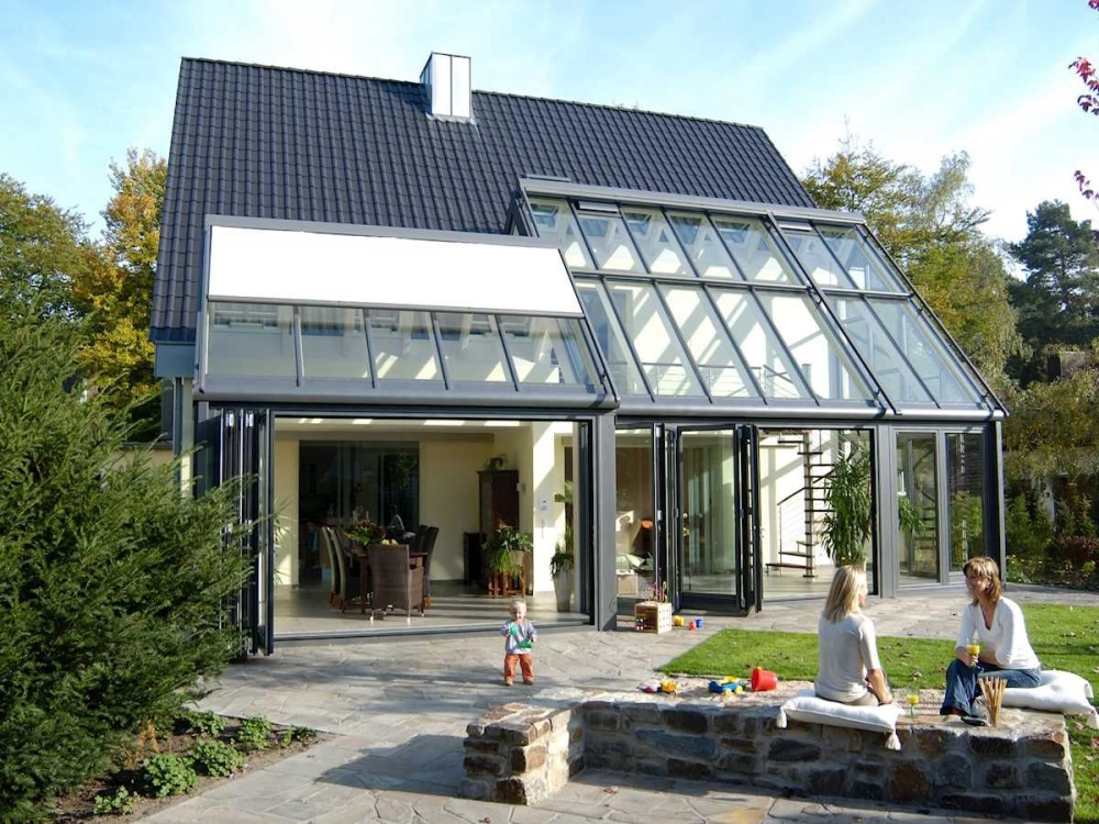 Nhà mái lệch sân vườn rộng phù hợp gia đình lớn