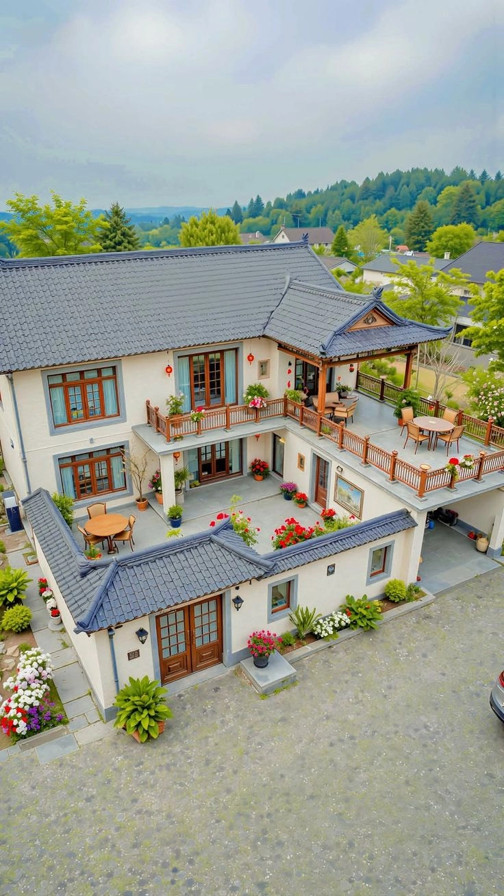 Mặt tiền nhà mái nhật đơn giản 2 tầng đón gió tự nhiên