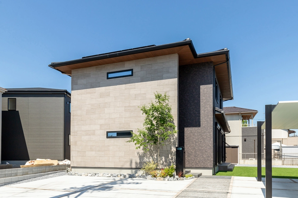 Mẫu nhà mái nhật 400 triệu phong cách tối giản hiện đại