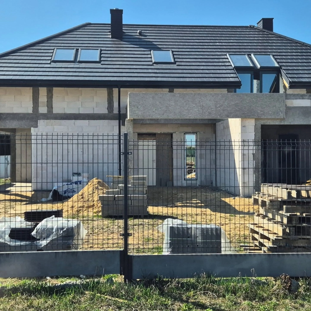 Nhà mái nhật hiện đại hiện đại nhiều kính tạo hiệu ứng thị giác