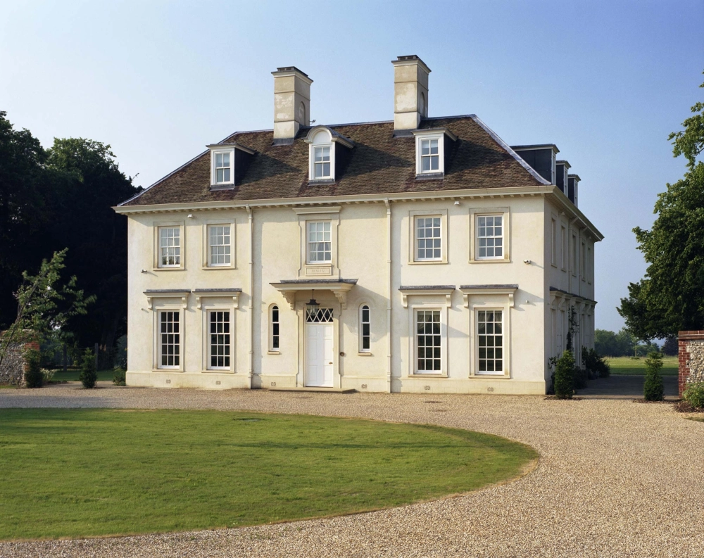 Tiểu cảnh sân vườn nhà tân cổ điển hài hòa với thiên nhiên