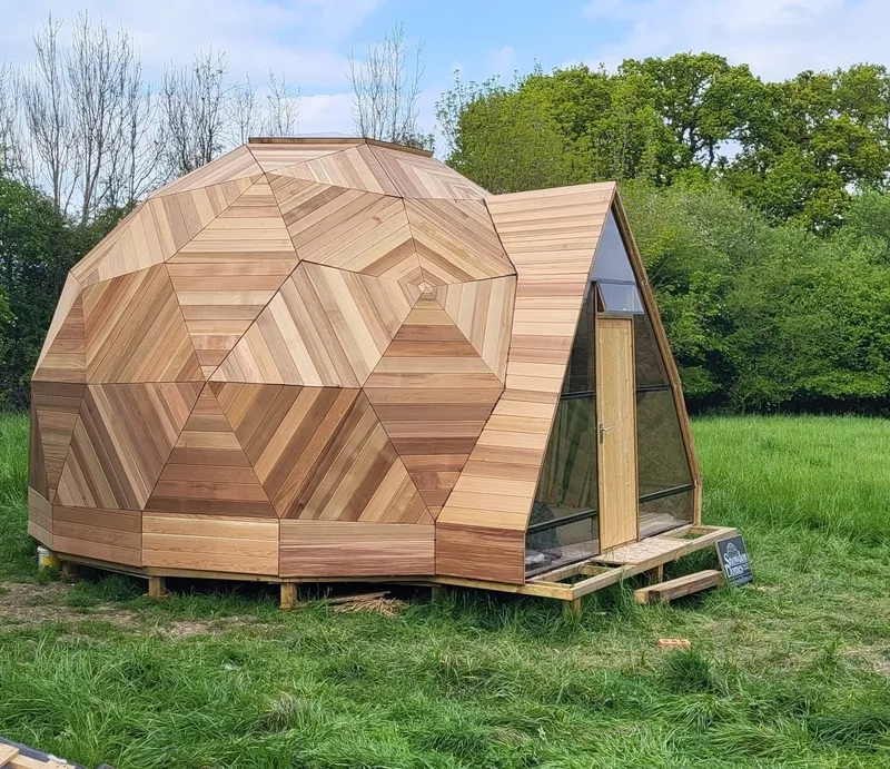 Nghỉ dưỡng nhà mái vòm gỗ ấm cúng