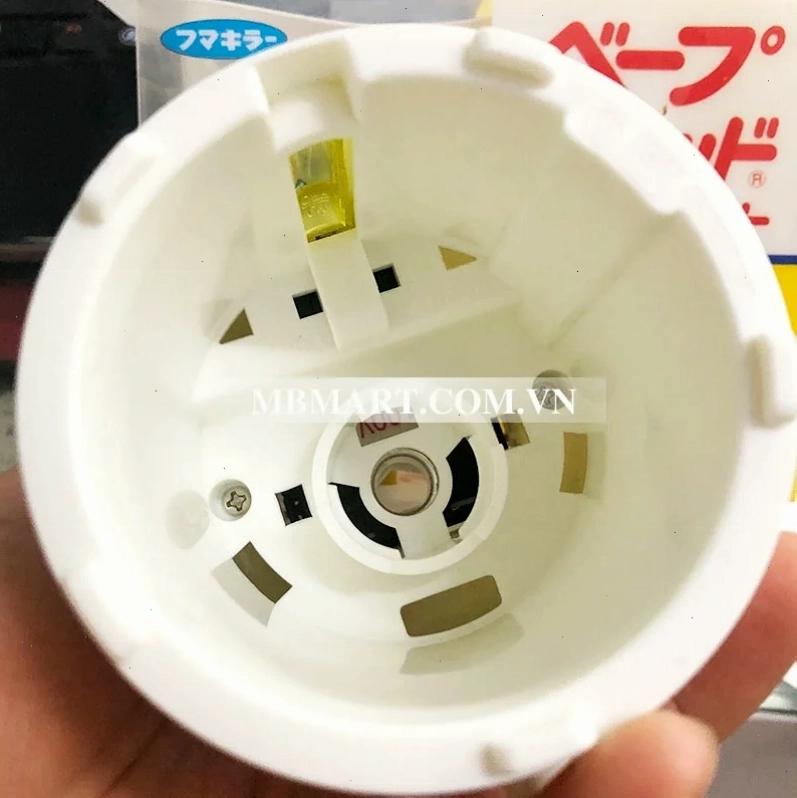 Cận cảnh máy xông tinh dầu đuổi muỗi Nhật Bản