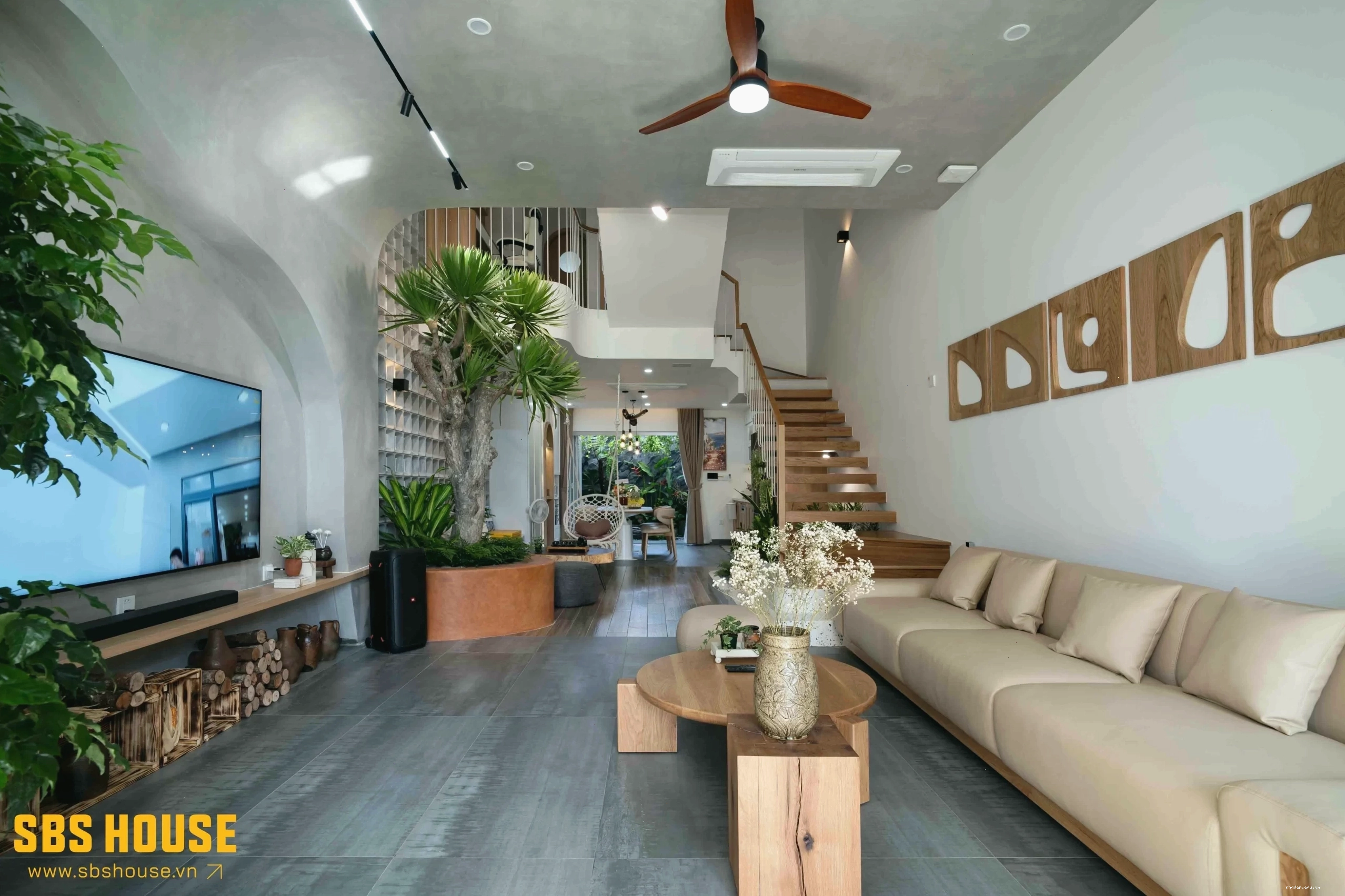 Không gian thông thoáng trong nhà lệch tầng nhờ sự phân chia hợp lý