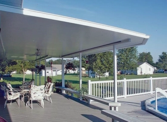 Mái vòm polycarbonate cho lối đi ngoài trời