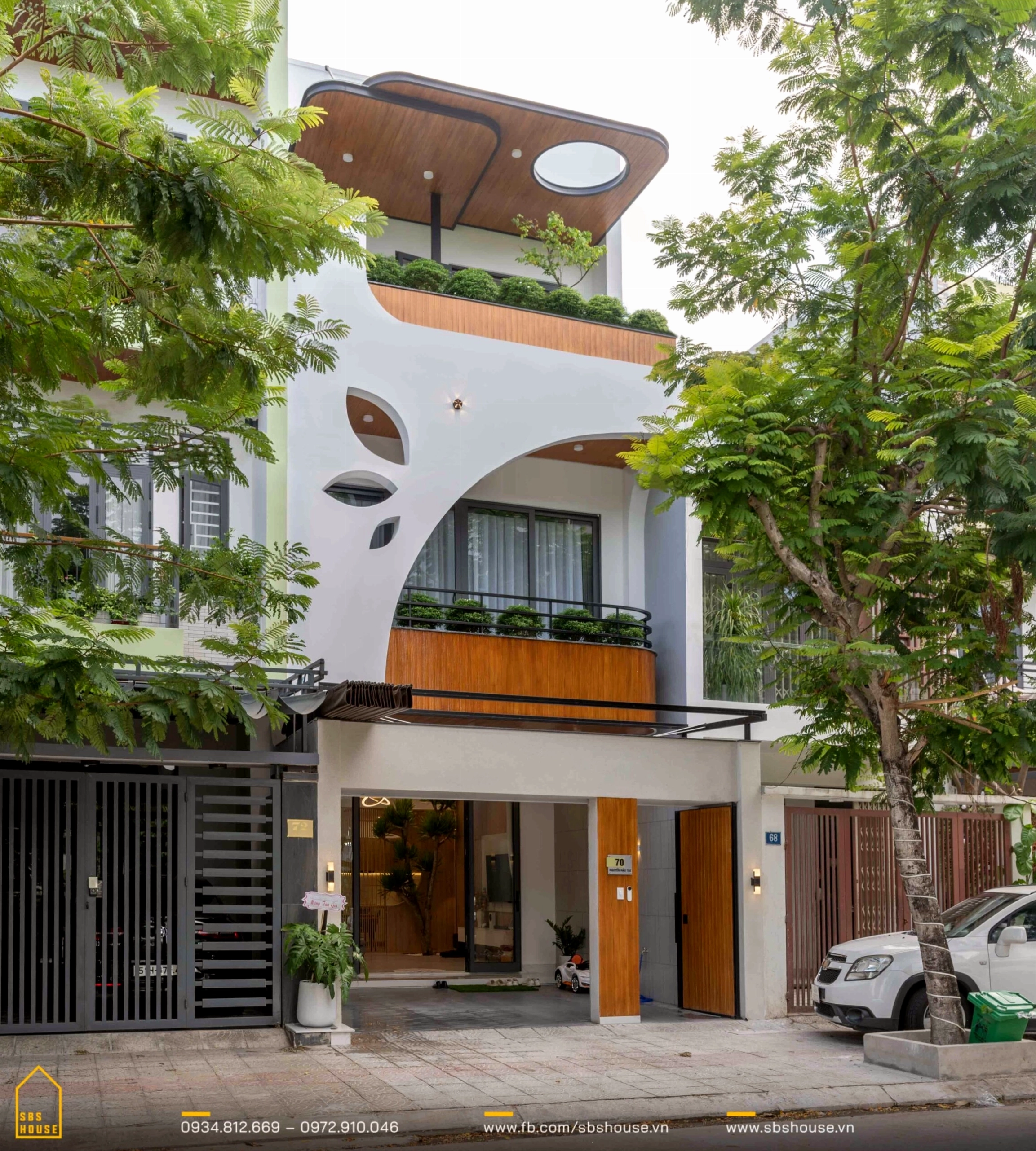 Mặt tiền nhà lệch tầng 5x20 3 tầng hiện đại