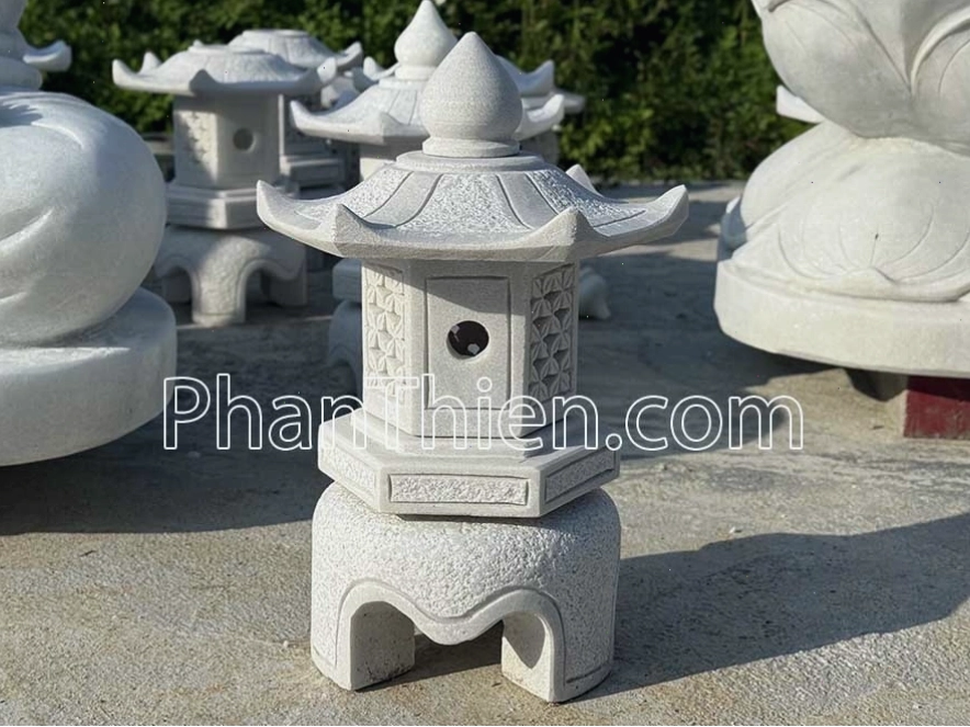 Mẫu đèn đá sân vườn cao 45cm tạo ánh sáng dịu nhẹ
