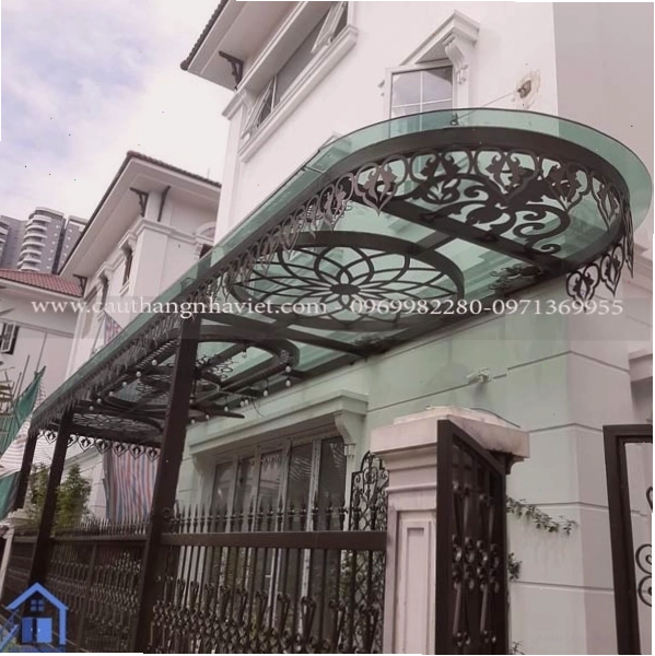 Mẫu mái kính mỹ thuật đẹp cho biệt thự