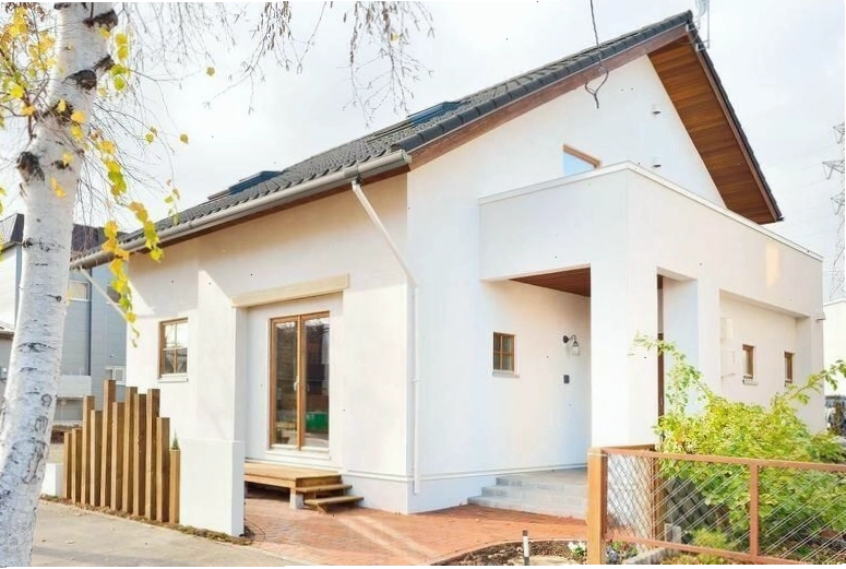 Nhà cấp 4 mái Thái 120m2 có sân rộng bố trí sinh hoạt ngoài trời