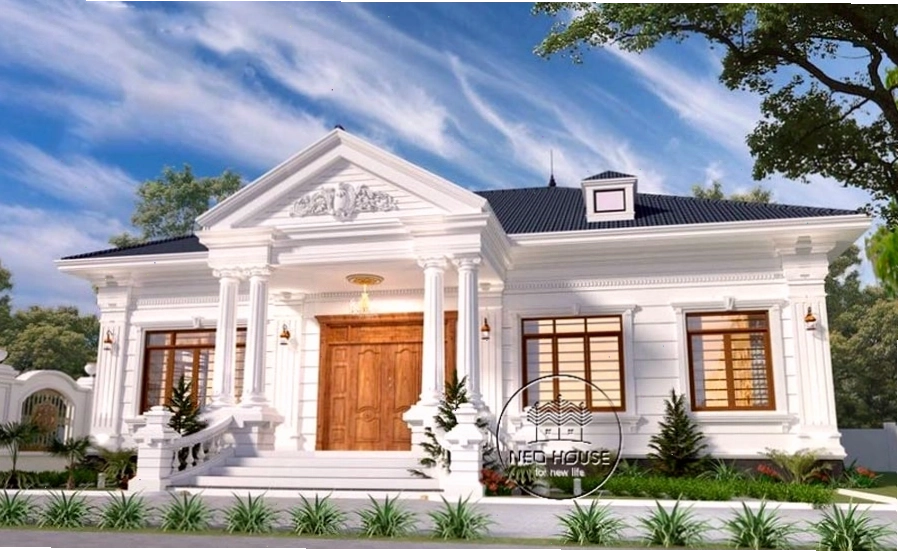 Nhà cấp 4 mái thái tân cổ điển có ban công lãng mạn
